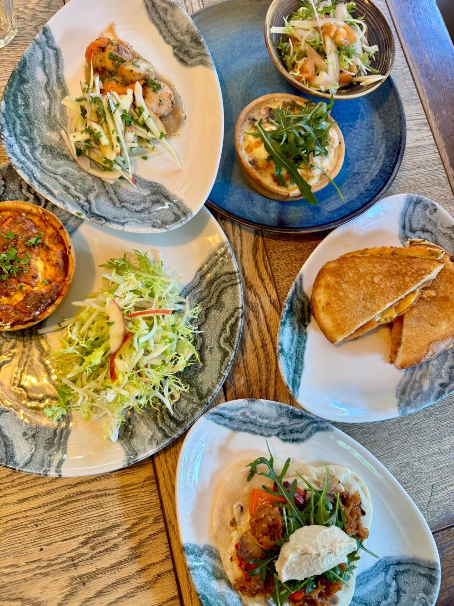 פדסטואו The London Inn מראה חיצוני תמונה