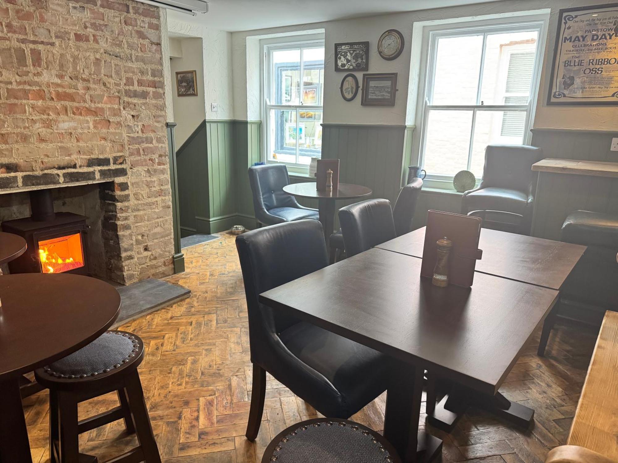 פדסטואו The London Inn מראה חיצוני תמונה